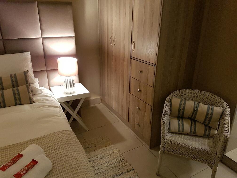 Guest House Frame Ace Bellville Εξωτερικό φωτογραφία