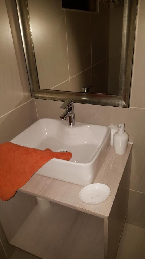 Guest House Frame Ace Bellville Εξωτερικό φωτογραφία
